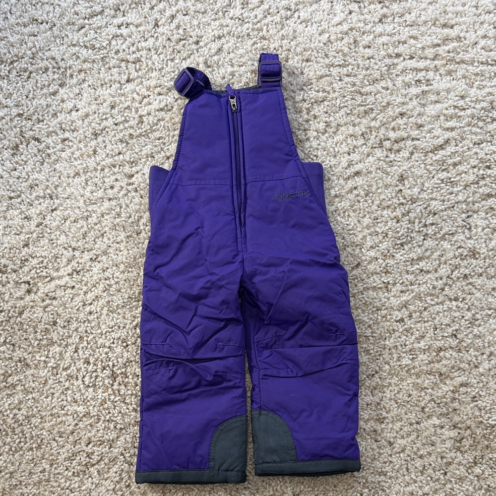 2t snow bibs excellent condition